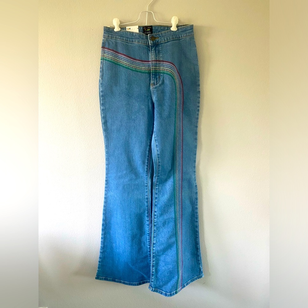 Lee brand women’s bell bottom rainbow stitch jeans. Never been worn with tags